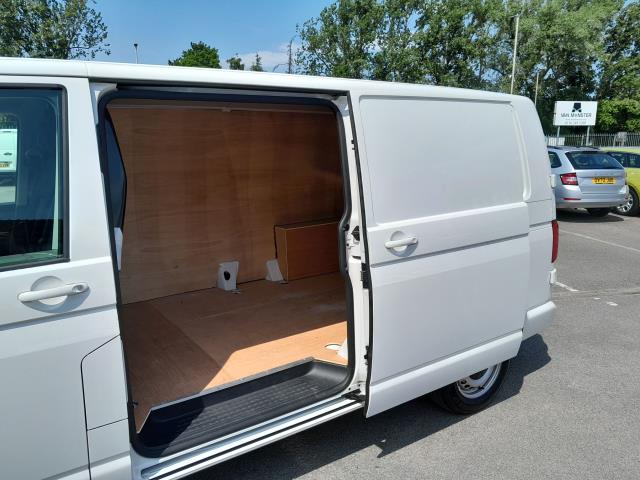 2023 Volkswagen Transporter 2.0 TDI 250PS STARLINE LWB (DS73CNN) Image 11
