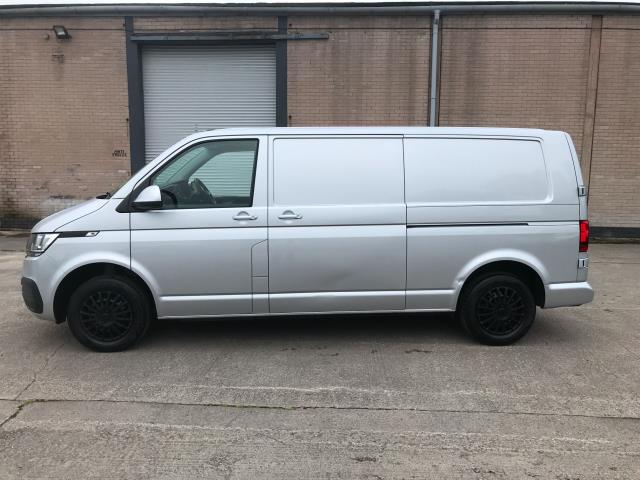 2023 Volkswagen Transporter T32 LWB 2.0TDI 150PS STARTLINE AIR CON EURO 6 (DS73CNZ) Image 9