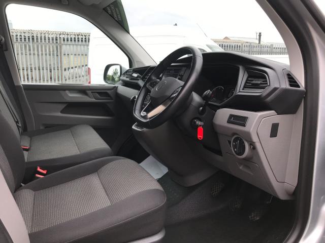 2023 Volkswagen Transporter T32 LWB 2.0TDI 150PS STARTLINE AIR CON EURO 6 (DS73CNZ) Image 22