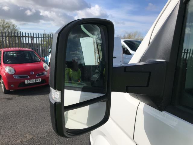 2018 Volkswagen Crafter CR35 2.0TDI 13FT LUTON 140PS STARTLINE EURO 6 (DT18LNR) Image 20