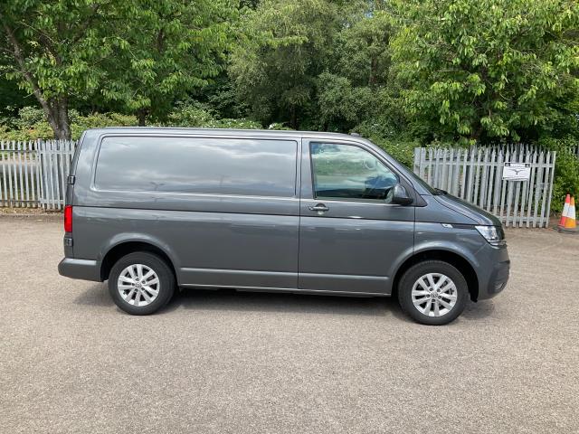 2023 Volkswagen Transporter 2.0 Tdi 150 Highline Van (DU23FFJ) Image 13