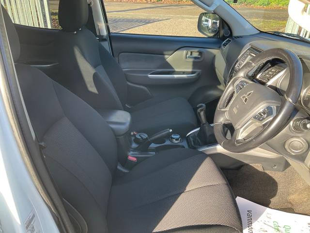 2018 Mitsubishi L200 Double Cab Di-D 178 Titan 4Wd (DU68WXR) Image 16