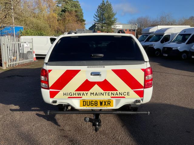 2018 Mitsubishi L200 Double Cab Di-D 178 Titan 4Wd (DU68WXR) Image 10