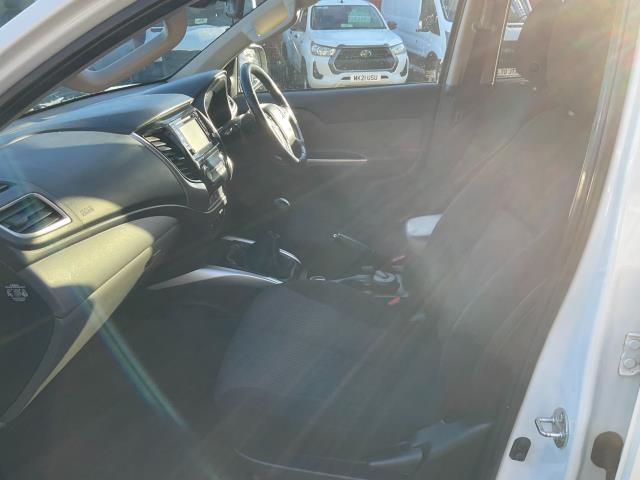 2018 Mitsubishi L200 Double Cab Di-D 178 Titan 4Wd (DU68WXR) Image 7