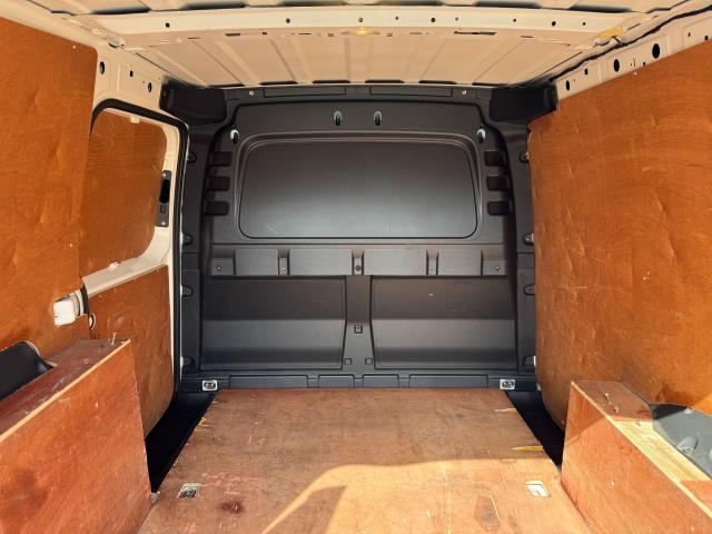 2022 Volkswagen Caddy 2.0 TDI 75Ps Commerce Van (DU72EYM) Image 51