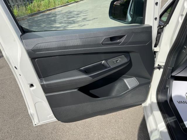 2022 Volkswagen Caddy 2.0 TDI 75Ps Commerce Van (DU72EYM) Image 41