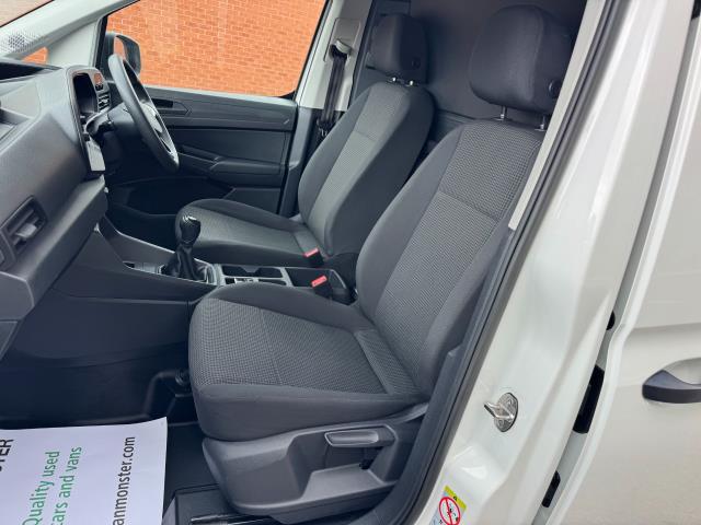 2022 Volkswagen Caddy 2.0 Tdi 75Ps Commerce Van (DU72EYX) Image 39