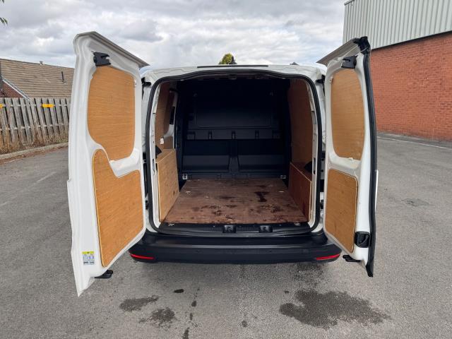 2022 Volkswagen Caddy 2.0 Tdi 75Ps Commerce Van (DU72EYX) Image 48