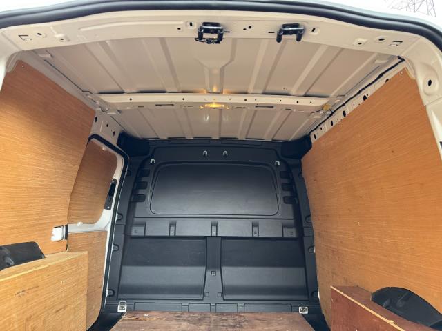 2022 Volkswagen Caddy 2.0 Tdi 75Ps Commerce Van (DU72EYX) Image 54