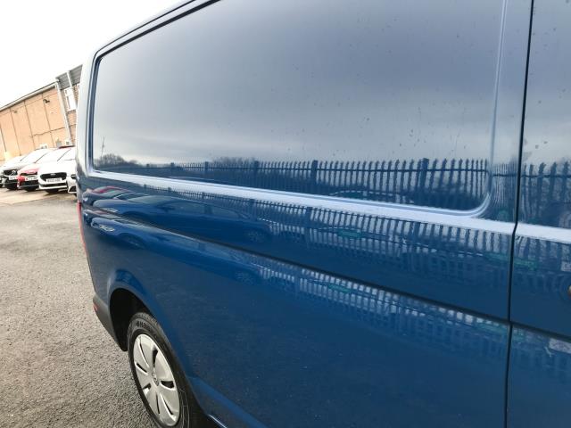 2023 Volkswagen Transporter T28 SWB 2.0TDI BMT 150PS STARTLINE BUSINESS EURO 6  (DU73FDN) Image 8