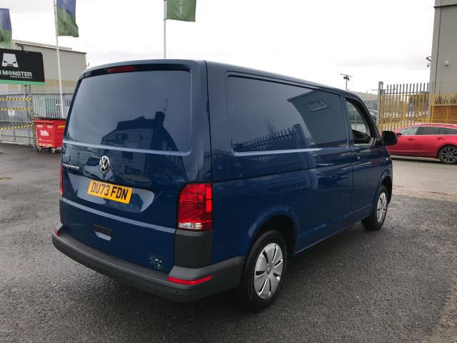 2023 Volkswagen Transporter T28 SWB 2.0TDI BMT 150PS STARTLINE BUSINESS EURO 6  (DU73FDN) Image 4