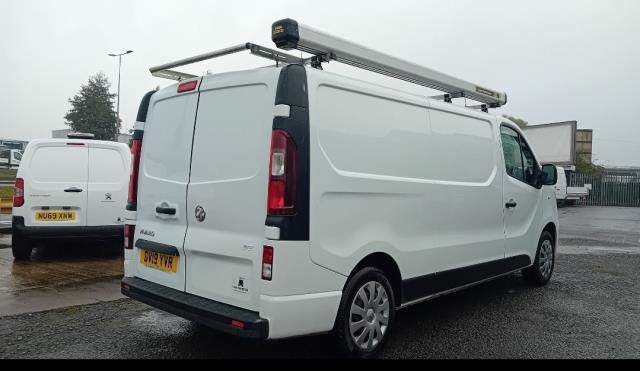 2019 Vauxhall Vivaro 2900 1.6Cdti 120Ps Sportive H1 Van (DV19YVR) Image 13