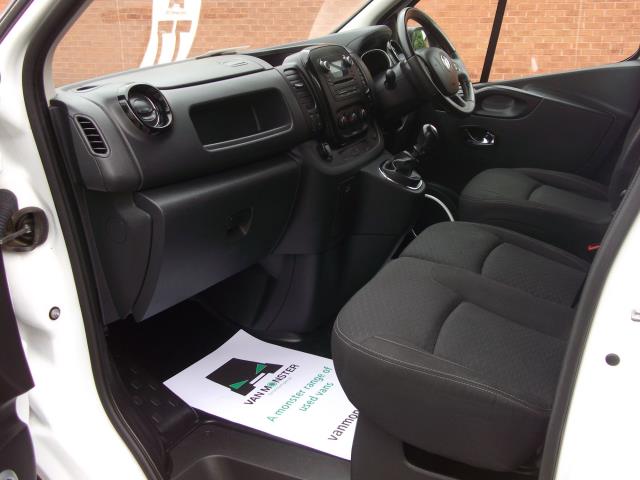 2019 Vauxhall Vivaro 2900 1.6 Cdti 120Ps Sportive L2 H1 Van (70MPH SPEED RESTRICTED) (DV19YZB) Thumbnail 32