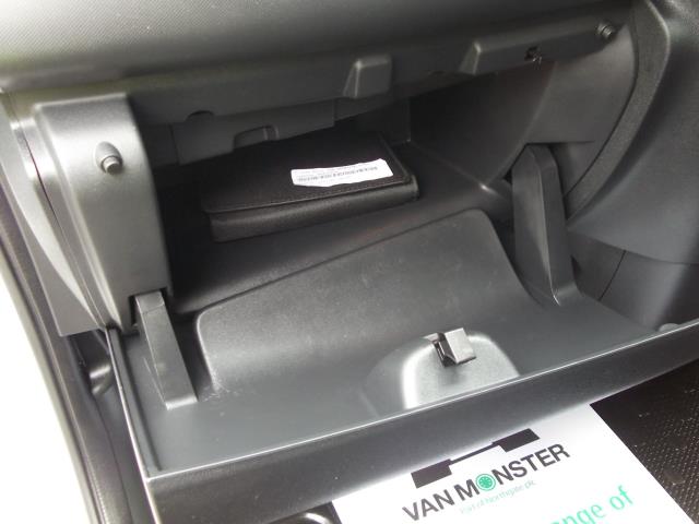 2019 Vauxhall Vivaro 2900 1.6 Cdti 120Ps Sportive L2 H1 Van (70MPH SPEED RESTRICTED) (DV19YZB) Thumbnail 42