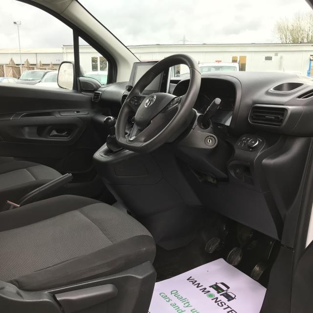 2021 Vauxhall Combo Cargo 2300 1.5 Turbo D 100Ps H1 Dynamic Van (DV21MGU) Image 21