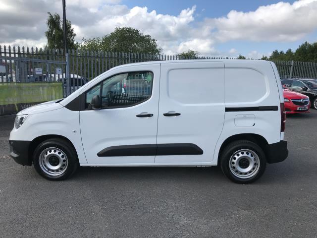2021 Vauxhall Combo Cargo 2300 L1 H1 DYNAMIC 100PS EURO 6  (DV21MHN) Image 9