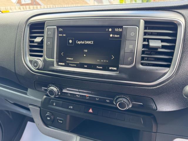 2021 Vauxhall Vivaro 2900 1.5D 100Ps Dynamic H1 Van EURO 6 (DV21MKJ) Image 25