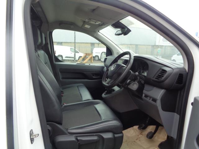 2021 Vauxhall Vivaro 2900 1.5D 100Ps Dynamic H1 Van (DV21MSX) Image 18
