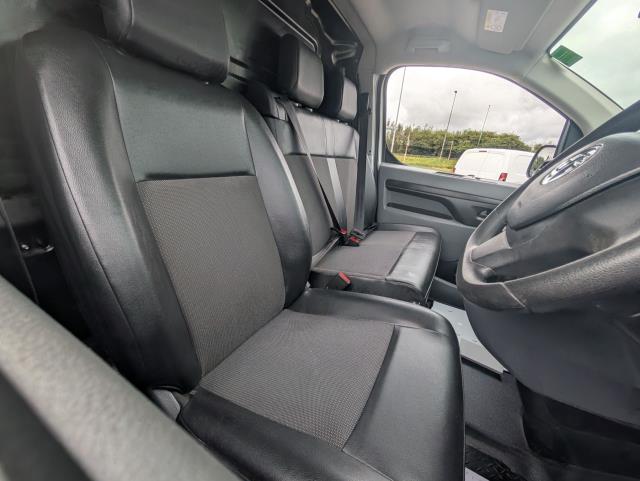 2021 Vauxhall Vivaro 2900 1.5D 100Ps Dynamic H1 Van (DV21MXD) Image 15