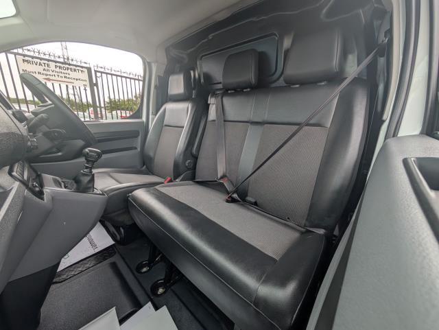 2021 Vauxhall Vivaro 2900 1.5D 100Ps Dynamic H1 Van (DV21MXD) Image 18