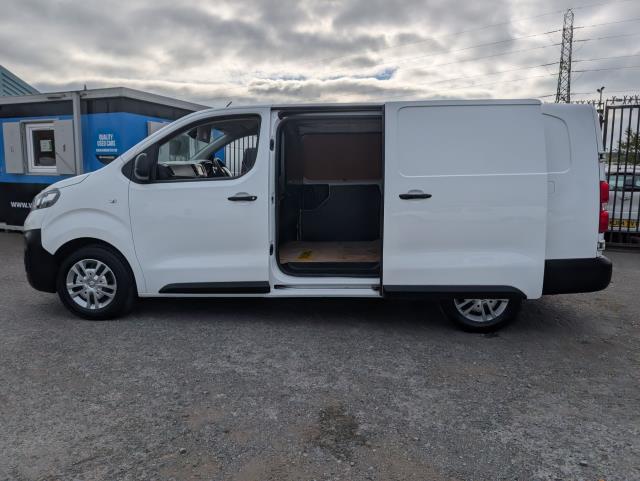 2021 Vauxhall Vivaro 2900 1.5D 100Ps Dynamic H1 Van (DV21MXJ) Image 7