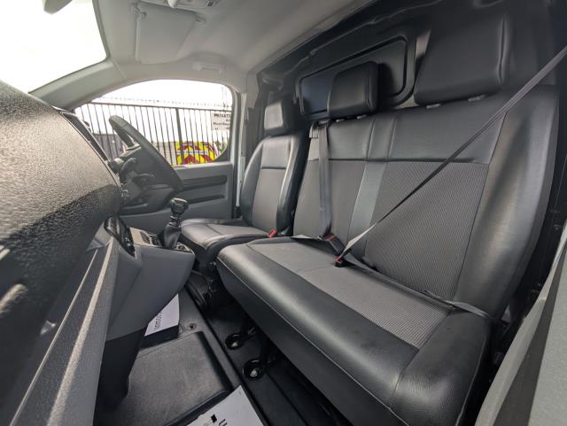 2021 Vauxhall Vivaro 2900 1.5D 100Ps Dynamic H1 Van (DV21MXJ) Image 20