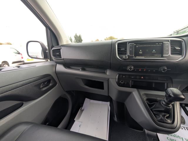2021 Vauxhall Vivaro 2900 1.5D 100Ps Dynamic H1 Van (DV21MXJ) Image 29