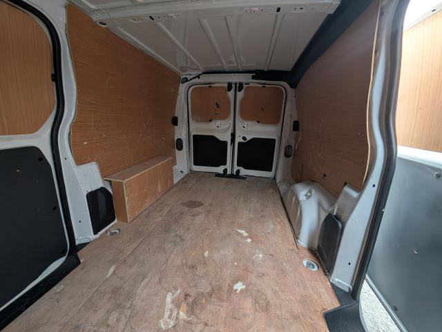 2021 Vauxhall Vivaro 2900 1.5D 100Ps Dynamic H1 Van (DV21MXJ) Image 8