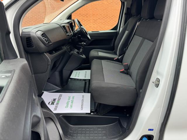2023 Vauxhall Vivaro 2900 1.5D 100Ps Prime H1 Van (DV23VLC) Image 33