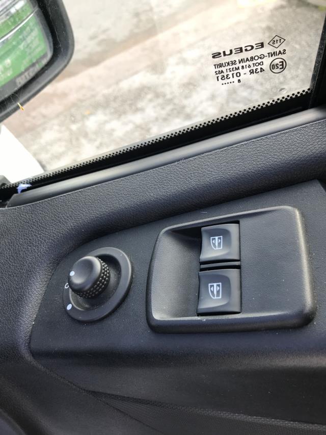 2018 Vauxhall Vivaro 2900 L2 H1 1.6CDTI 120PS SPORTIVE EURO 6 (DV68XNJ) Thumbnail 16
