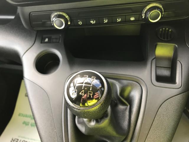 2019 Vauxhall Combo Cargo 2300 1.5 TURBO D 100PS L2 H1 EDITION VAN EURO 6 (DV69YYM) Image 17