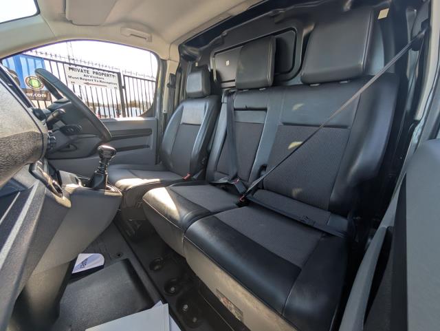 2020 Vauxhall Vivaro 3100 2.0D 150Ps Sportive H1 Van (DV70UOC) Image 18