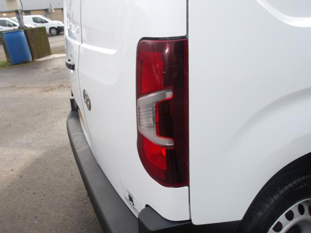 2021 Vauxhall Combo Cargo 2300 1.5 Turbo D 100Ps H1 Dynamic Van (DV71HZZ) Image 9