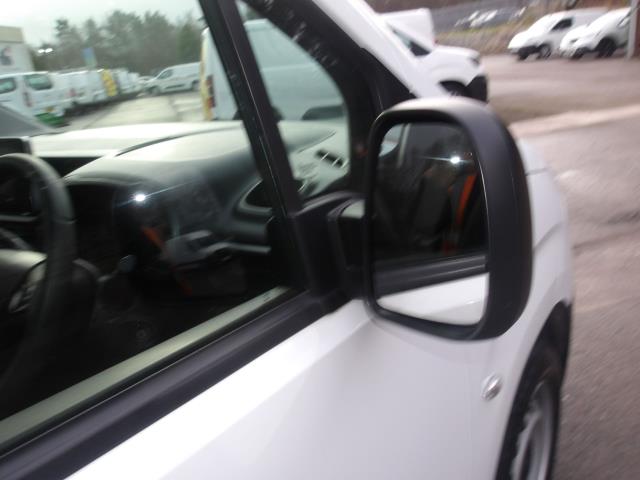 2021 Vauxhall Combo Cargo 2300 1.5 Turbo D 100Ps H1 Dynamic Van (DV71HZZ) Image 10