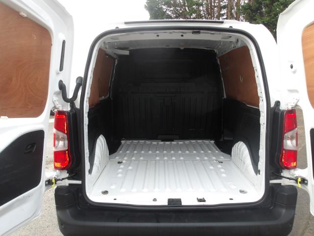 2021 Vauxhall Combo Cargo 2300 1.5 Turbo D 100Ps H1 Dynamic Van (DV71HZZ) Image 15