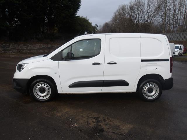 2021 Vauxhall Combo Cargo 2300 1.5 Turbo D 100Ps H1 Dynamic Van (DV71HZZ) Image 4