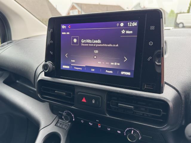 2021 Vauxhall Combo Cargo 2300 1.5 Turbo D 100Ps H1 Dynamic Van (DV71JMO) Image 30