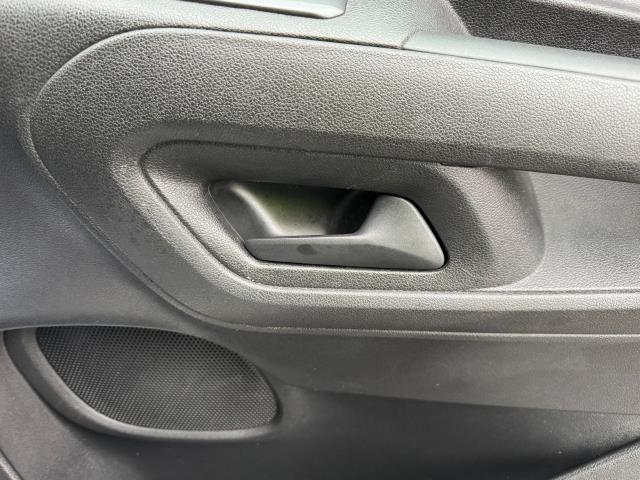 2021 Vauxhall Combo Cargo 2300 1.5 Turbo D 100Ps H1 Dynamic Van (DV71JMO) Image 20