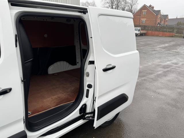 2021 Vauxhall Combo Cargo 2300 1.5 Turbo D 100Ps H1 Dynamic Van (DV71JMO) Image 46