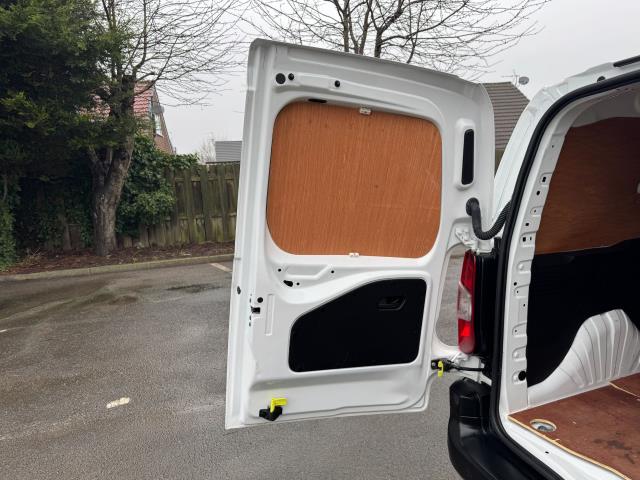 2021 Vauxhall Combo Cargo 2300 1.5 Turbo D 100Ps H1 Dynamic Van (DV71JMO) Image 55