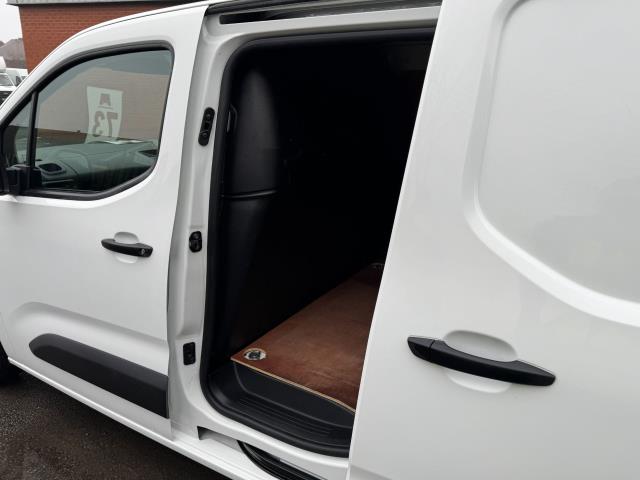 2021 Vauxhall Combo Cargo 2300 1.5 Turbo D 100Ps H1 Dynamic Van (DV71JMO) Image 45