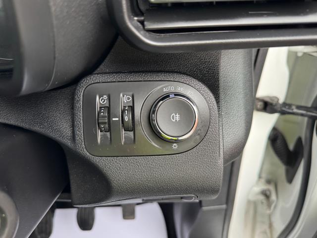 2021 Vauxhall Combo Cargo 2300 1.5 Turbo D 100Ps H1 Dynamic Van (DV71JMO) Image 28