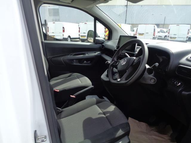 2021 Vauxhall Combo Cargo 2300 1.5 Turbo D 100Ps H1 Dynamic Van (DV71JVH) Image 14