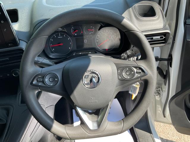 2021 Vauxhall Combo Cargo 2300 1.5 Turbo D 100Ps H1 Dynamic Van (DV71JWU) Image 17