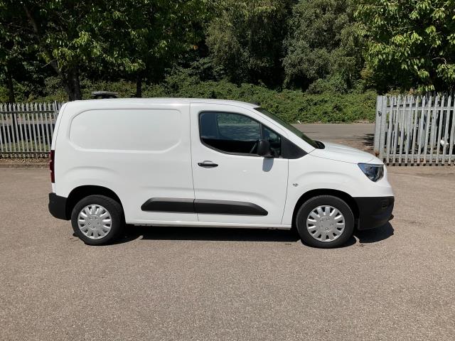 2021 Vauxhall Combo Cargo 2300 1.5 Turbo D 100Ps H1 Dynamic Van (DV71JWU) Image 15