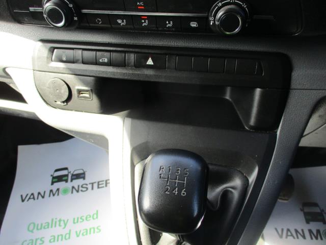 2022 Vauxhall Vivaro 2900 1.5D 100Ps Dynamic H1 Van (DV72HVH) Image 23
