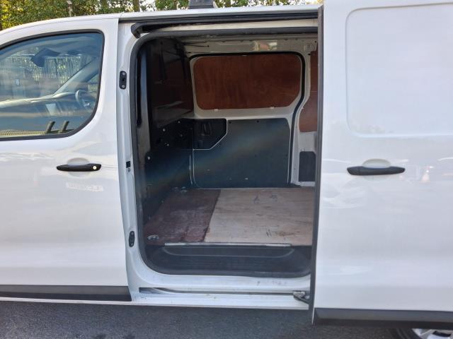 2022 Vauxhall Vivaro 2900 L2 H1 1.5D 100PS DYNAMIC EURO 6 (DV72HVX) Image 9