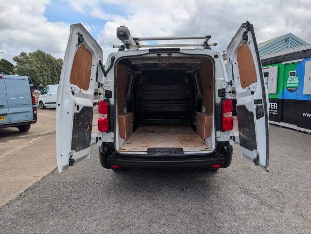 2022 Vauxhall Vivaro 2900 1.5D 100Ps Dynamic H1 Van (DV72HVX) Image 11