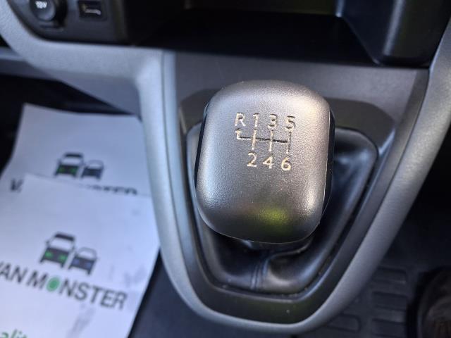 2022 Vauxhall Vivaro 2900 L2 H1 1.5D 100PS DYNAMIC EURO 6 (DV72HVX) Image 28