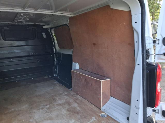 2022 Vauxhall Vivaro 2900 L2 H1 1.5D 100PS DYNAMIC EURO 6 (DV72HVX) Image 19